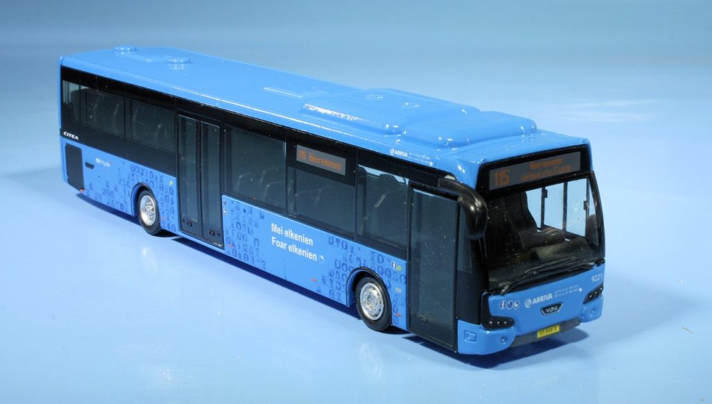 Clam vlot sleuf Friese bus - NAMAC en Auto in Miniatuur - NAMAC en AIM