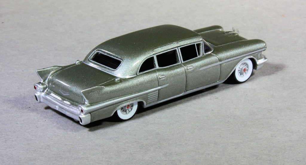187 BoS Cadillac Fleetwood 75 Limousine (1958) achter