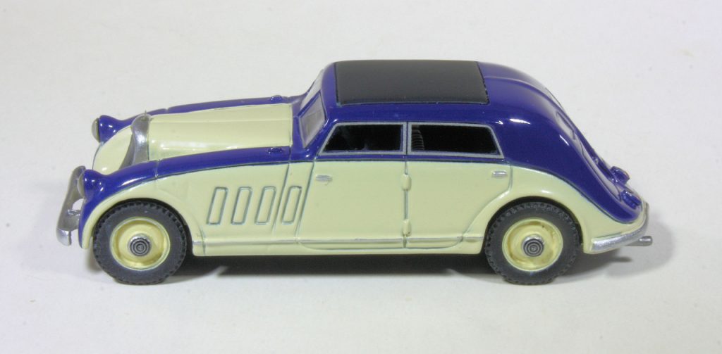 187 BOS Maybach Zeppelin DS8 Stromlinie Spohn opzij