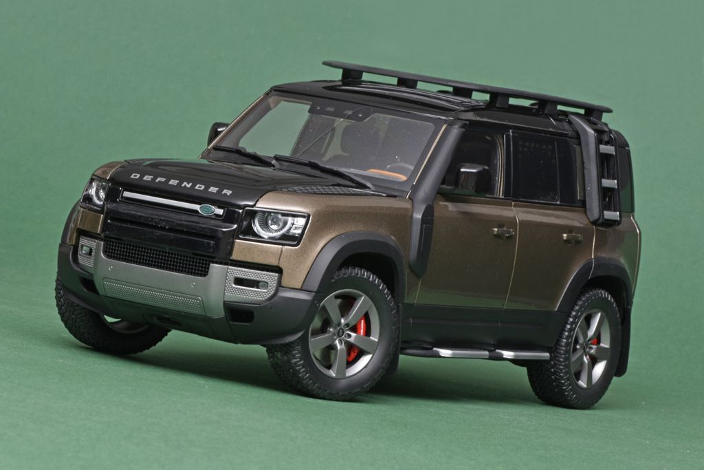 18AlmostR-Landrover Defender 110_1