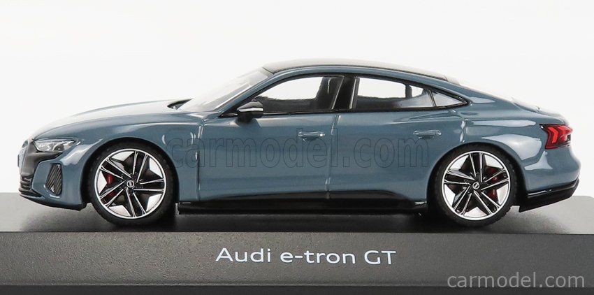 audi etron gt rs spark 43