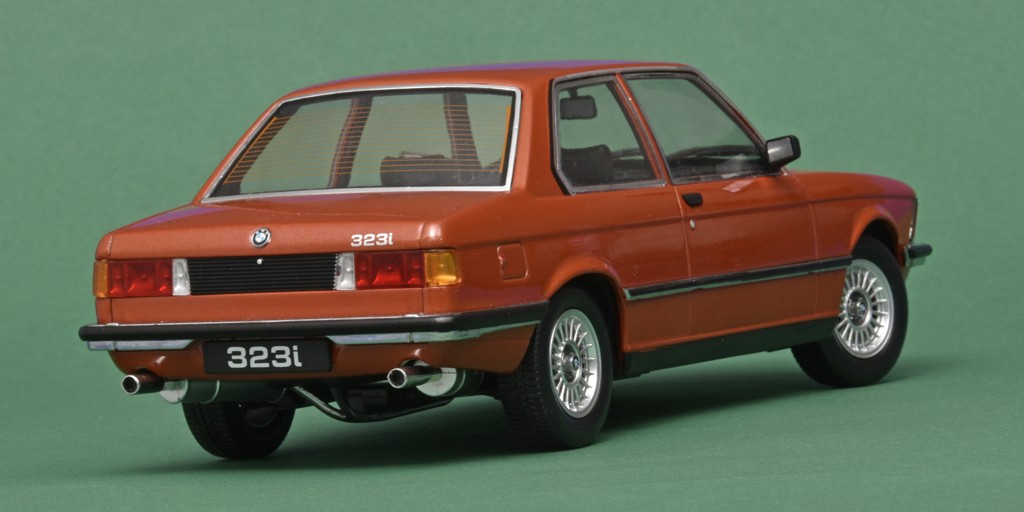 118 KK-Scale BMW 323i E21 (1978) achter