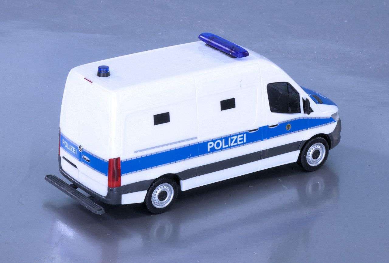 187 Herpa Mercedes Benz Sprinter 18 Polizei Berlin achter
