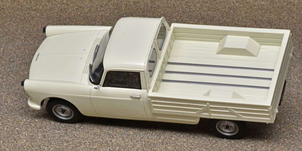 18OttOm Peugeot 404 pickup 1967 2