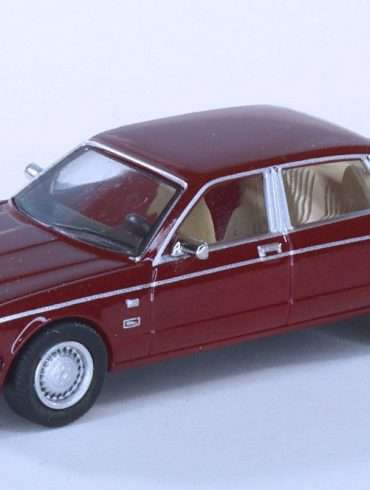 187 PCX87 Jaguar XJ40