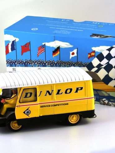 LE MANS miniatures Peugeot J7 Dunlop 3