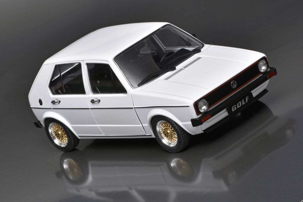 118 Solido Volkswagen Golf 1 L Custom 118 Solido Volkswagen Golf 1 L Custom