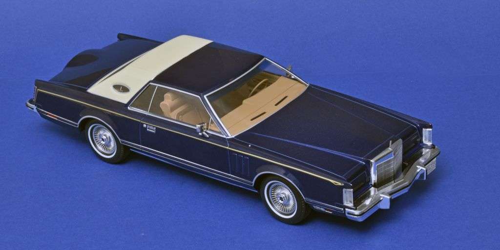 18MCG Lincoln MKV 1977 1