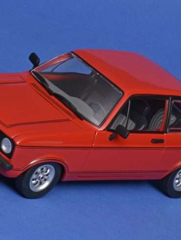 18SunStar Ford Escort MkII Sport 1975 1
