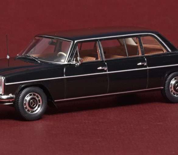 43matrix MB V114 1969 lang zwart 1