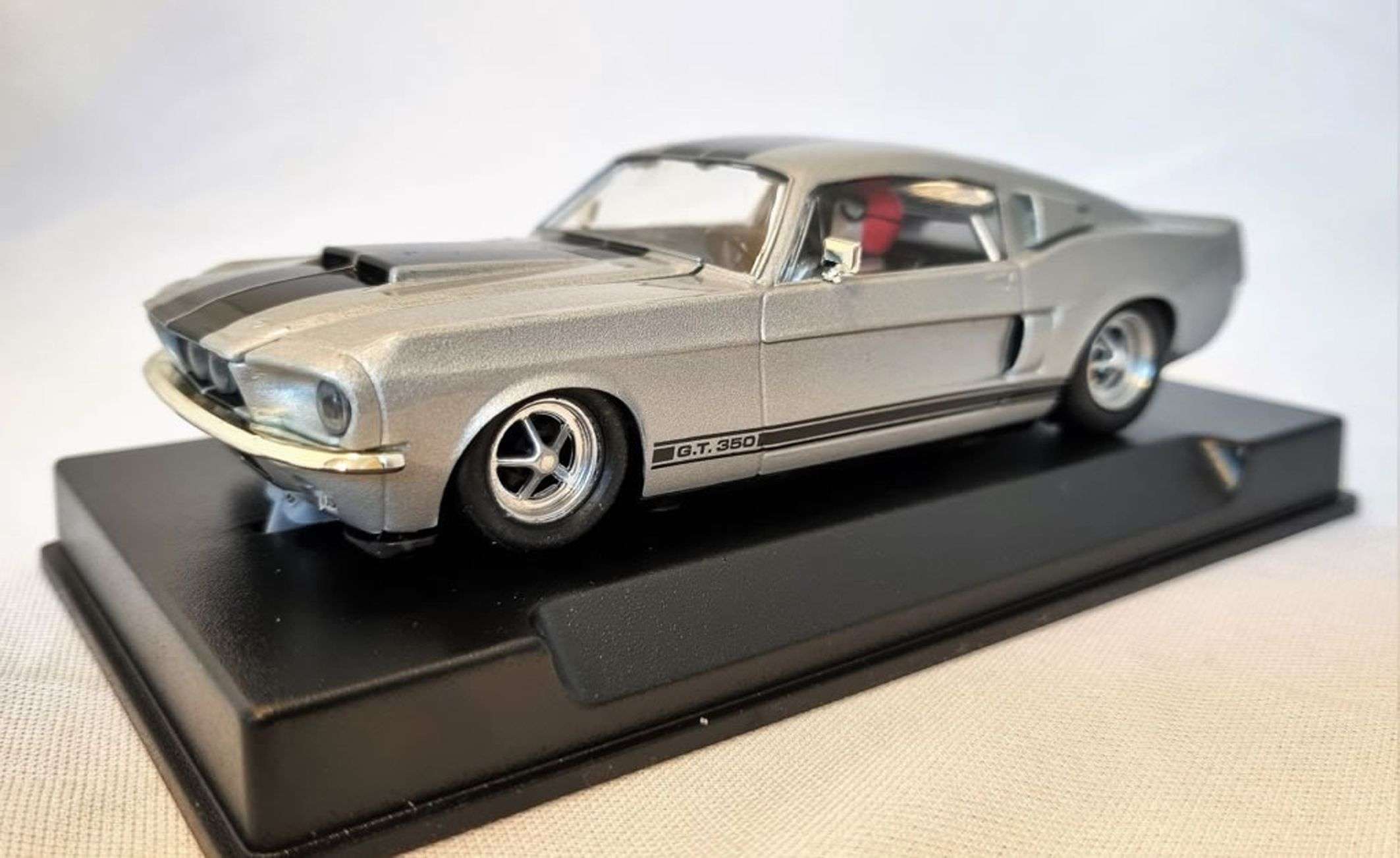 Thunderslot Mustang GT 350 argent givre 1967