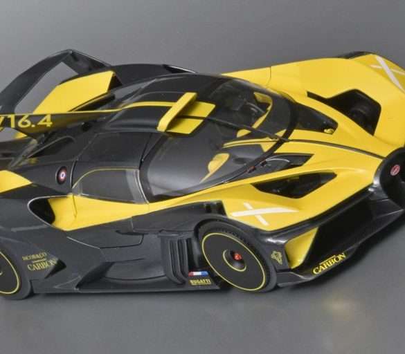 118 BBurago Bugatti Bolide 2020
