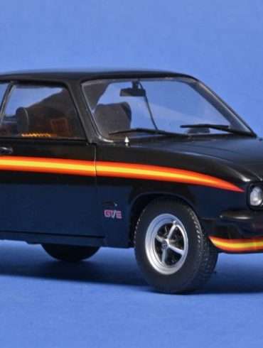 124 WhiteBox Opel Manta A GT E Black Magic