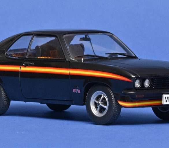 124 WhiteBox Opel Manta A GT E Black Magic
