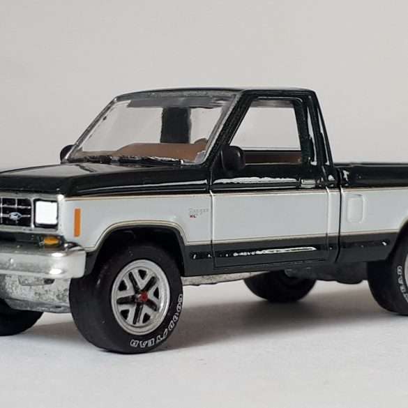 164 Johnny Lightning Ford Ranger XL 1