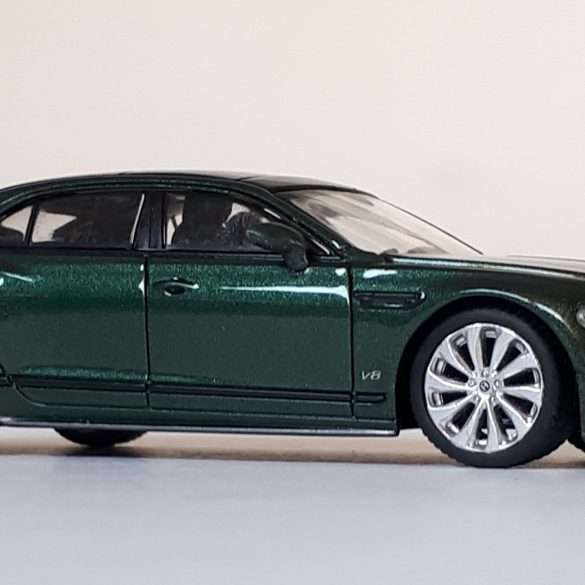164 Mini GT Bentley Flying Spur 1