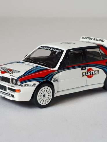 164 Mini GT Lancia Delta HF Intergrale Evoluzione 1