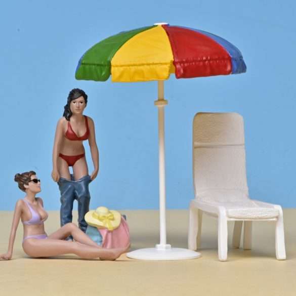 18American Diorama Bathing beautys parasol ed