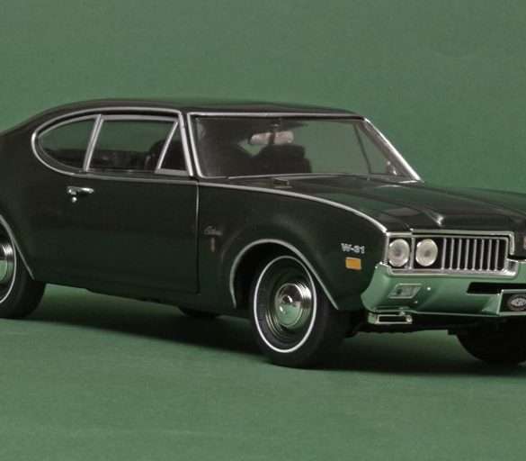 118 AW Oldsmobile Cutlass W 31 Post Coupe 1969