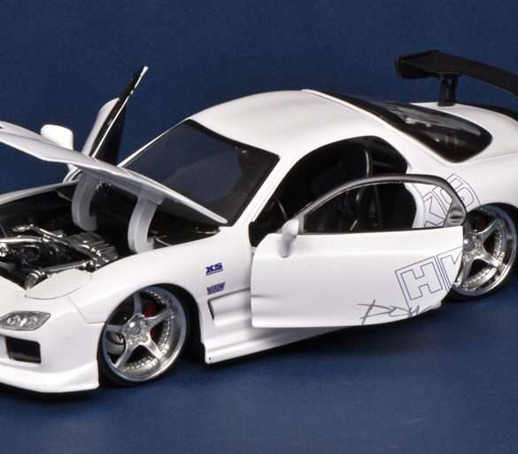 124 Jada Mazda RX 7 1993 FF open