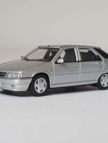 164 Xcartoys Citroen Fukang AXC 1