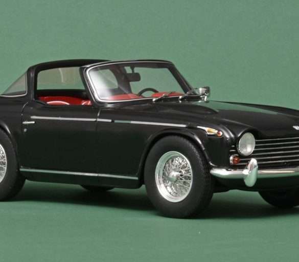 18Schuco Triumph TR5 Targa 1967 1