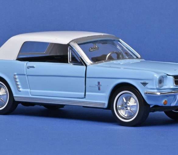24MotorM Ford Mustang 1964½ 1