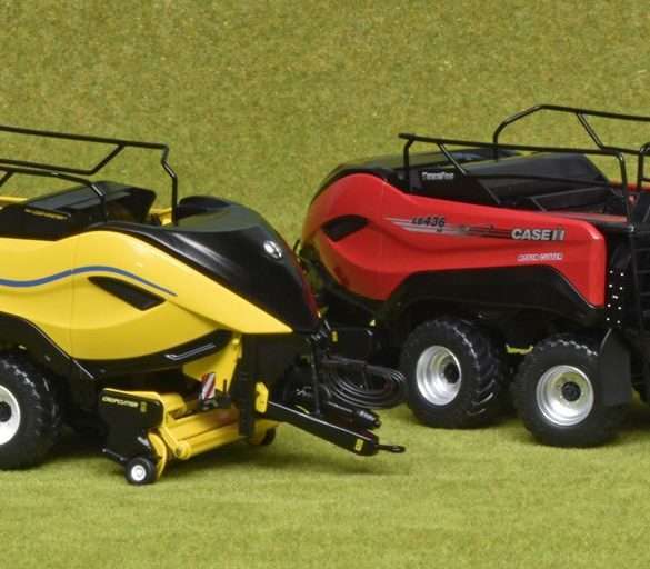 32MarGe Case IH LB436 New Holand 1290 High Density big baler 1