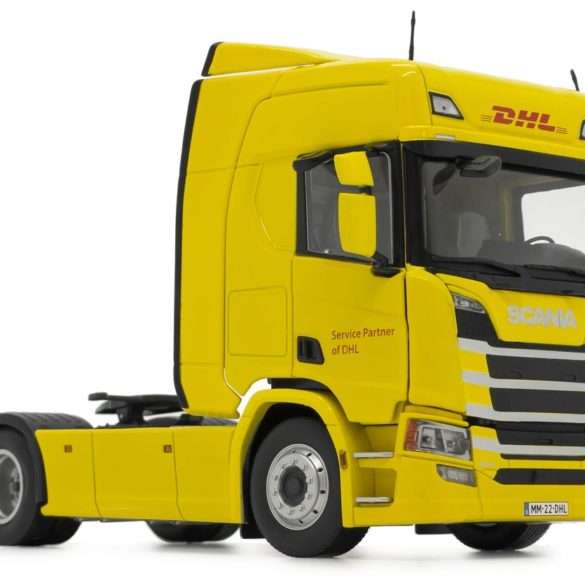 32MarGe M DHL set met Scania 4x2 Pacton schuifzeilenoplegger 2