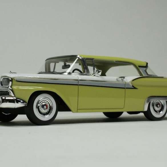 43Goldvarg FordFairlane500 1959 GC 066B 3