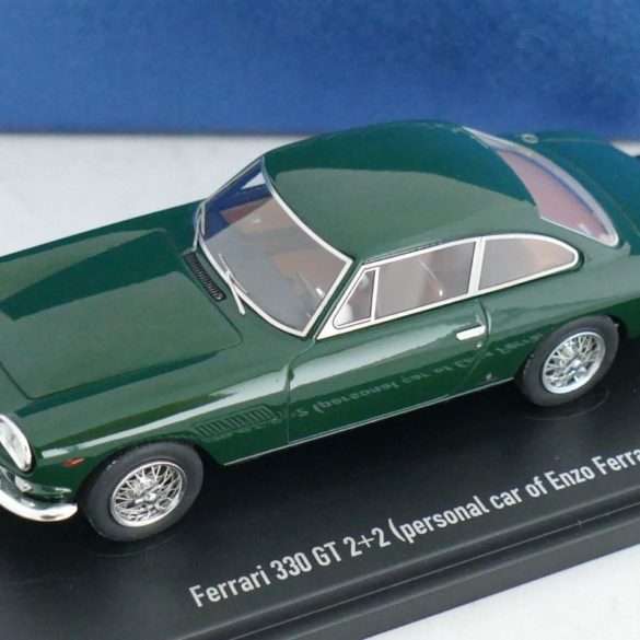 43Masterpiece Ferrari 330GT22 5