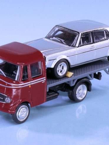 INT.Schuco 87.MB L 319 Autoambulance1