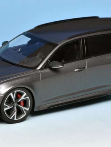 118 Minichamps Audi RS6 Avant 2019