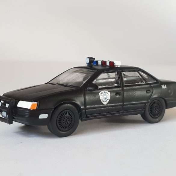 164 GreenLight Ford Taurus LX 1