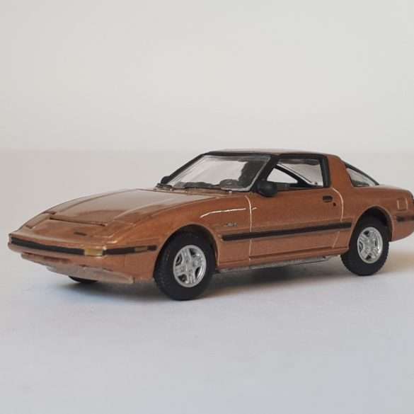 164 Johnny Lightning Mazda RX 7 1