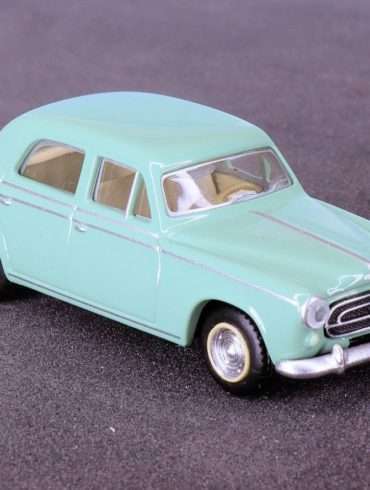 187 SAI Peugeot 403