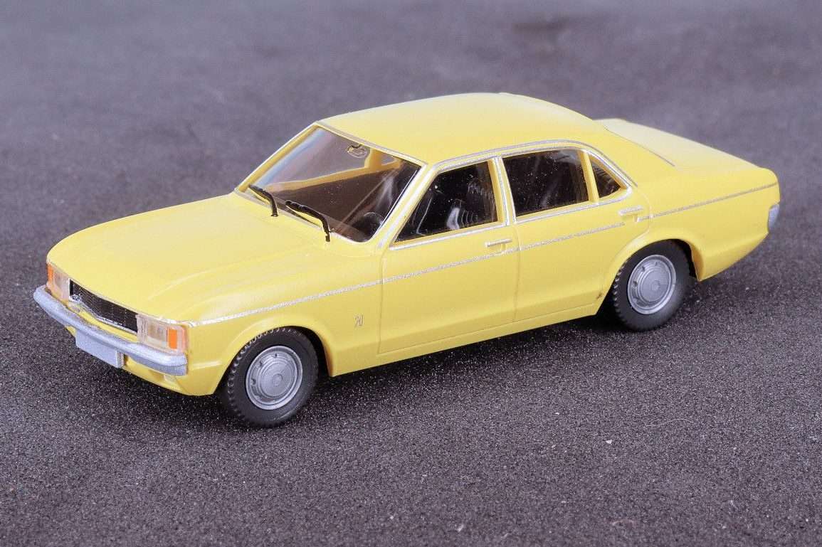 187 Wiking Ford Granada Mk1 geel
