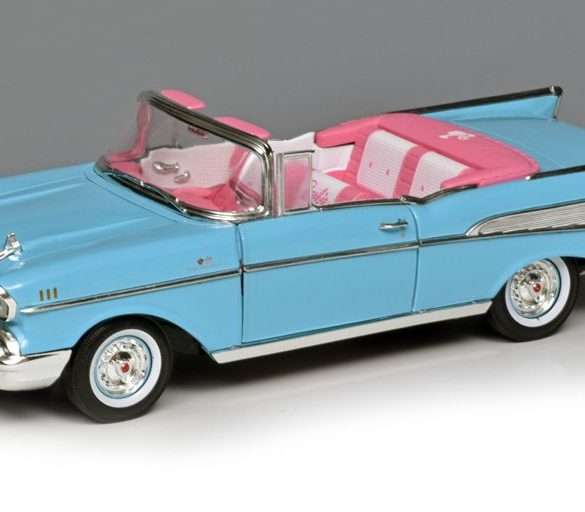 18AW Chevrolet Bel Air Conv 1957 Barbie 1