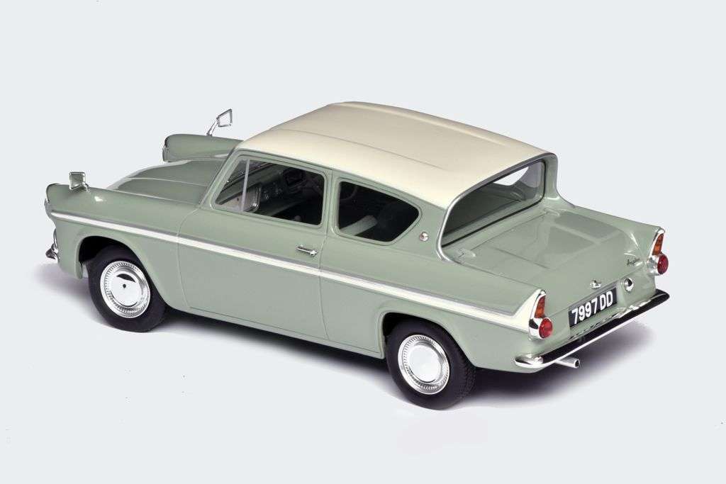 18cult Ford Anglia 105E 1965 5