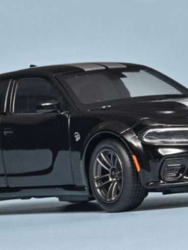 32Tayumo Dodge Charger 1