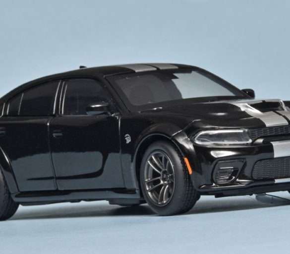 32Tayumo Dodge Charger 1