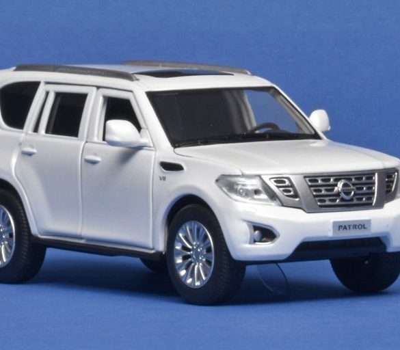 32Tayumo Nissan Y62 1