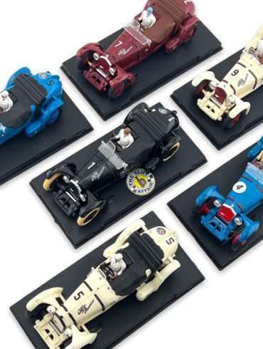 Alfa Romeo 8C divers