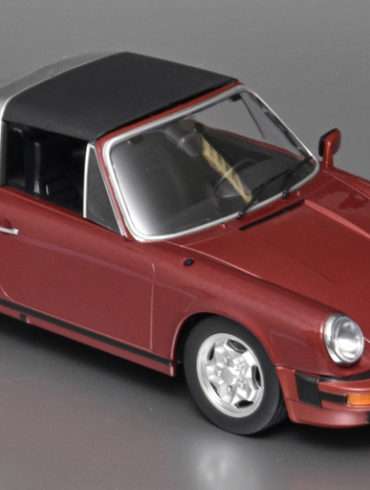 118 KK Scale Porsche 911 SC 1978 Targa