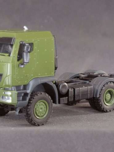 187 Herpa Iveco Trakker Military