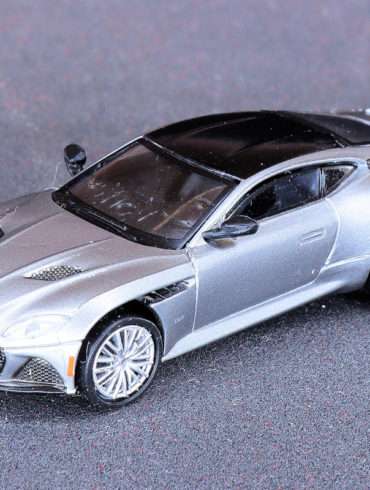 187 PCX87 Aston Martin DBS Superleggera