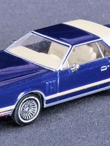 187 PCX87 Lincoln Continental Mk.V