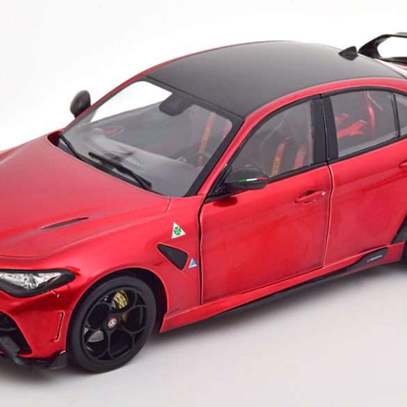 18solido Alfa Romeo GTAm 4