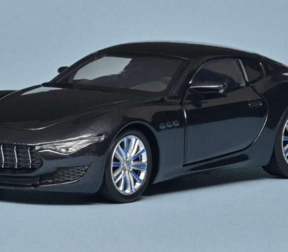32Tayumo Maserati Alfieri 1