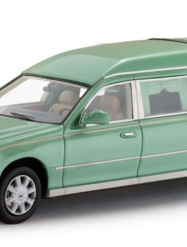 43Esval Lincoln Towncar EagleCoachCo hearse v1 2009 1